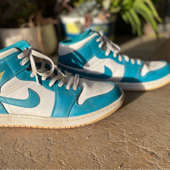 Air Jordan 1 - Picture 1 of 5